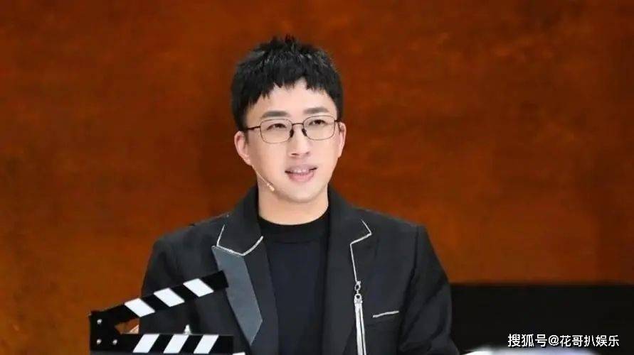 于正回应频繁美颜P图遭群嘲，公众舆论下的态度与反思